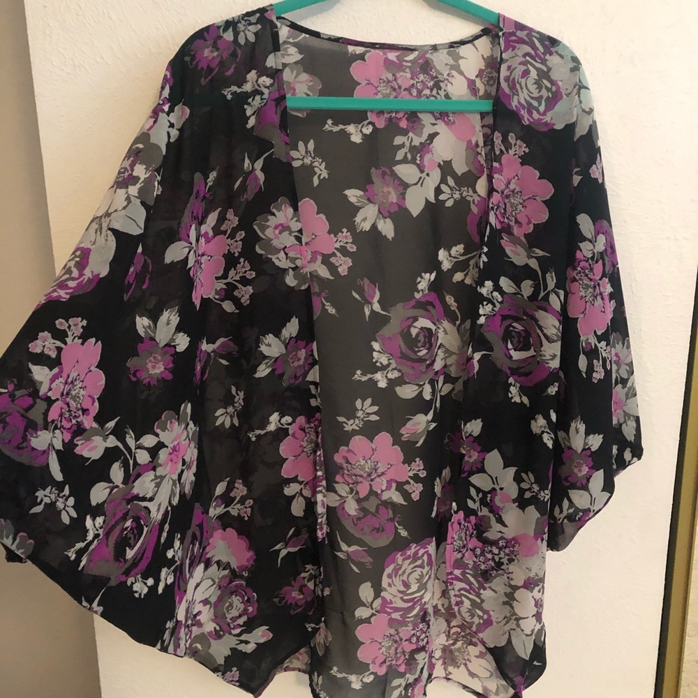 Sheer floral kimono